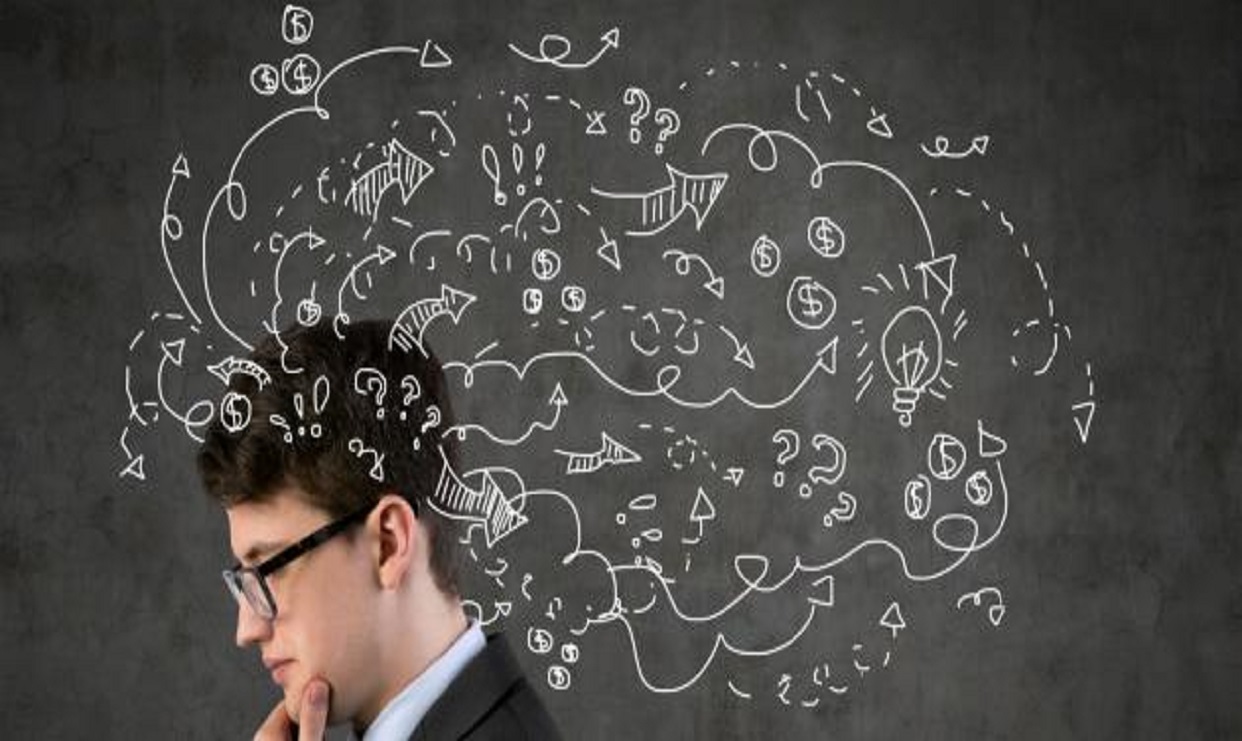 التفكير بلغة والكتابة بلغة أخرى