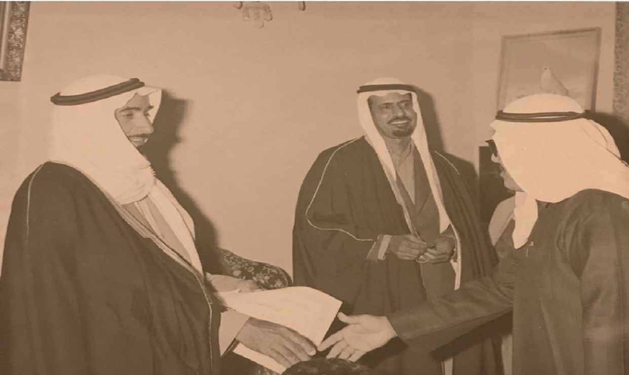 زايد مؤسِّس الدبلوماسية الإماراتية