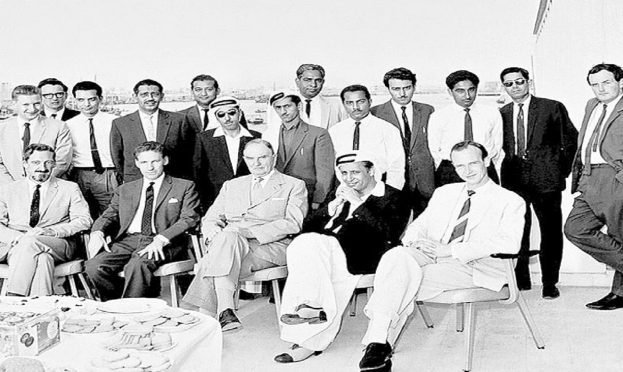 أوائل البنوك في الإمارات أوعية مصرفية تواكب التطوّرات التاريخية