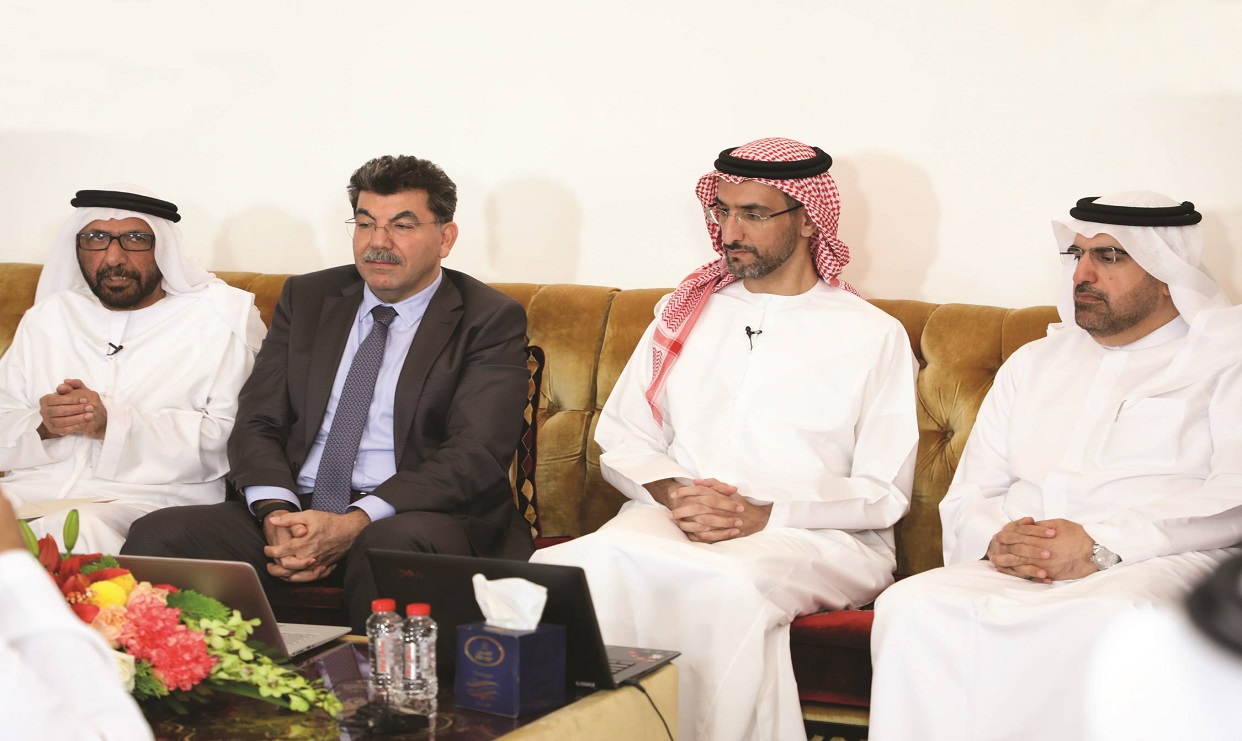 تاريخ الطوابع في الامارات في مركز بن حويرب للدراسات