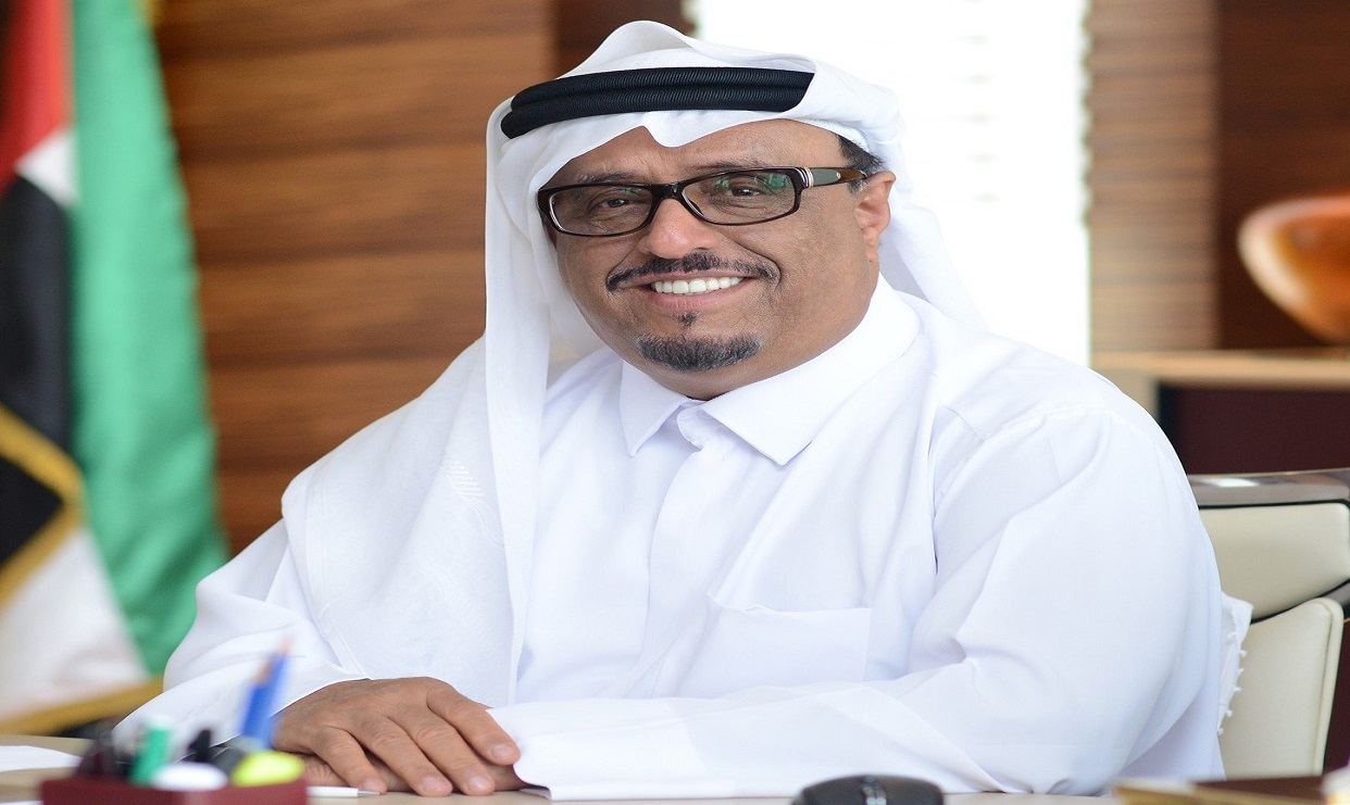 أصغر قائد شرطة في العالم يزاوج بين متطلبات المهنة وحاجيات الإنسان