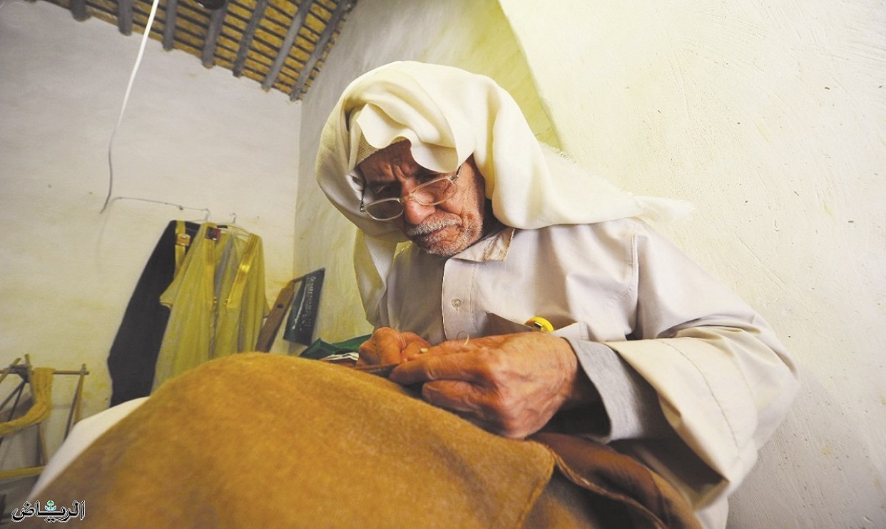 رحلة البشت الحساوي من الخليج إلى الوطن العربي