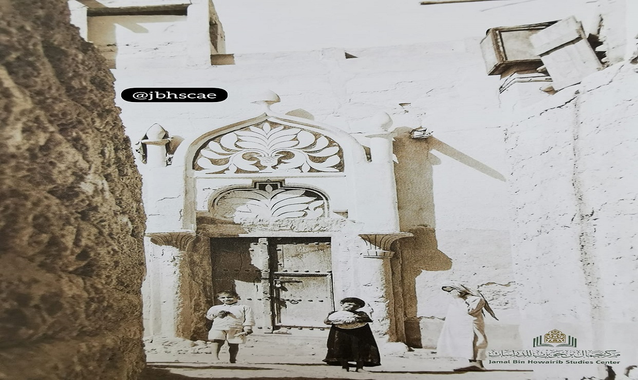 بوابة منزل في دبي - 1960م