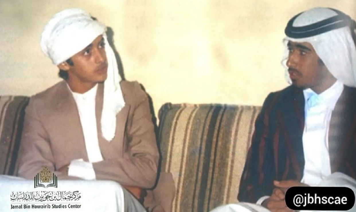 صاحب السمو الشيخ محمد بن زايد آل نهيان و الشيخ محمد بن خالد القاسمي عام 1974م